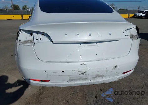 2018 Tesla Model 3 from USA, damaged, VIN 5YJ3E1EA5JF048053
